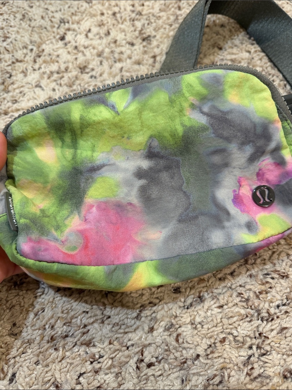 lululemon athletica Tie-Dye Belt Bag — Green, Pink & Gray - Picture 2 of 10